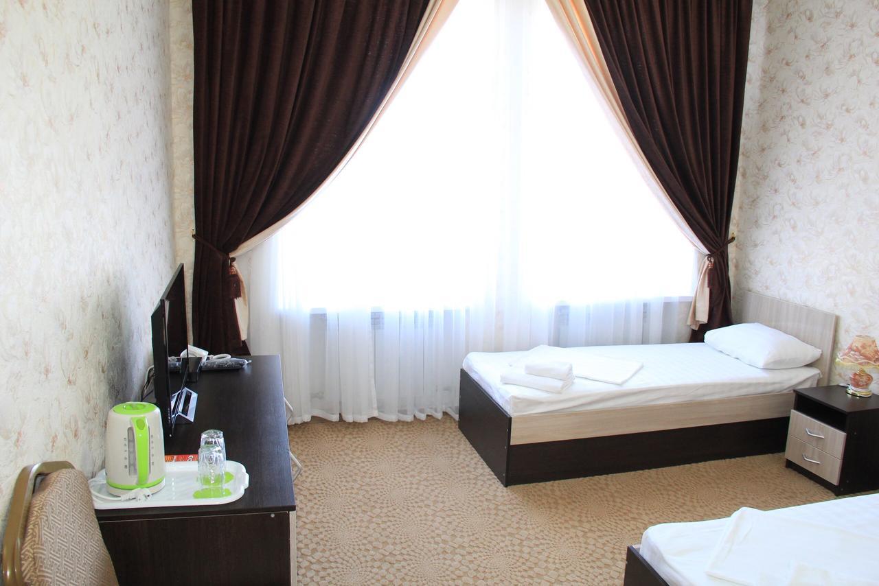 Hotel "Aishadeluxe" Taraz Exterior photo