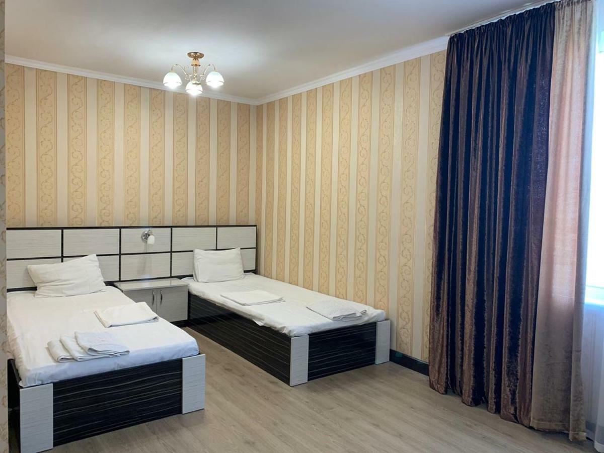 Hotel "Aishadeluxe" Taraz Exterior photo